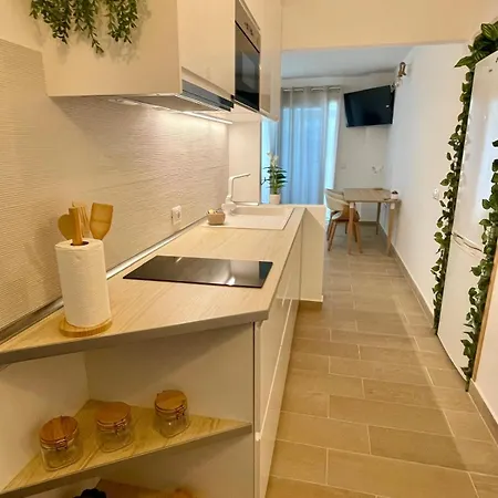 Apartment Inside The Wave B *
